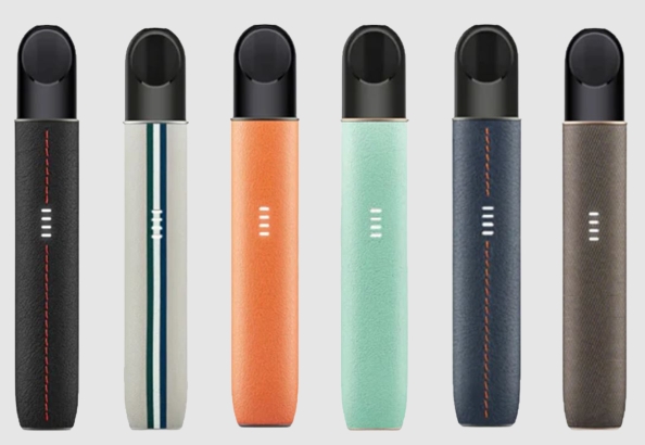 RELX Infinity Plus Artisan Vape Device: أناقة بولو سترايب تلتقي بأحدث ابتكارات التبخير في قطر ٢٠٢٥
